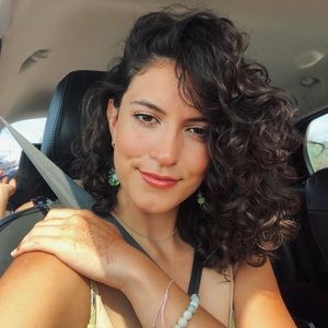 Meet your Posher, Daniella